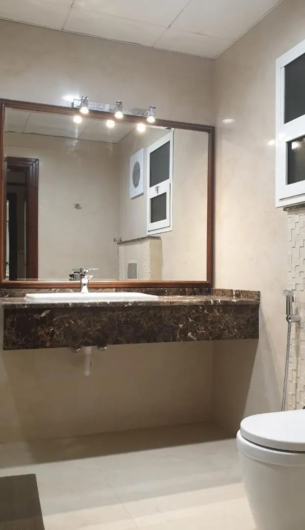 Al Wahda Private Couples Room 아부다비 아파트호텔